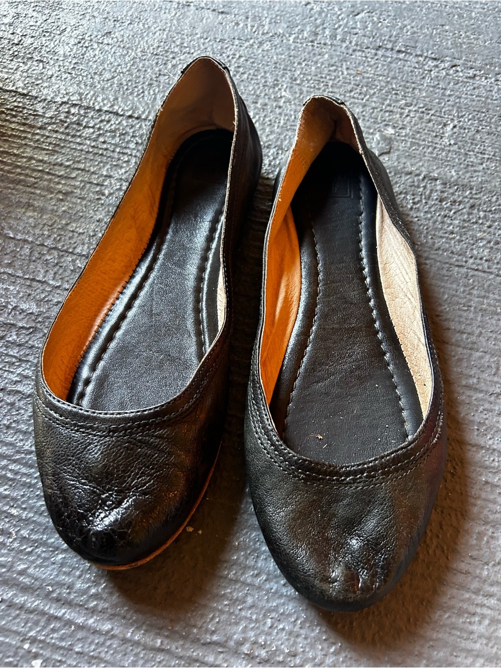 Frye Black Leather Ballet Flats dark greeen